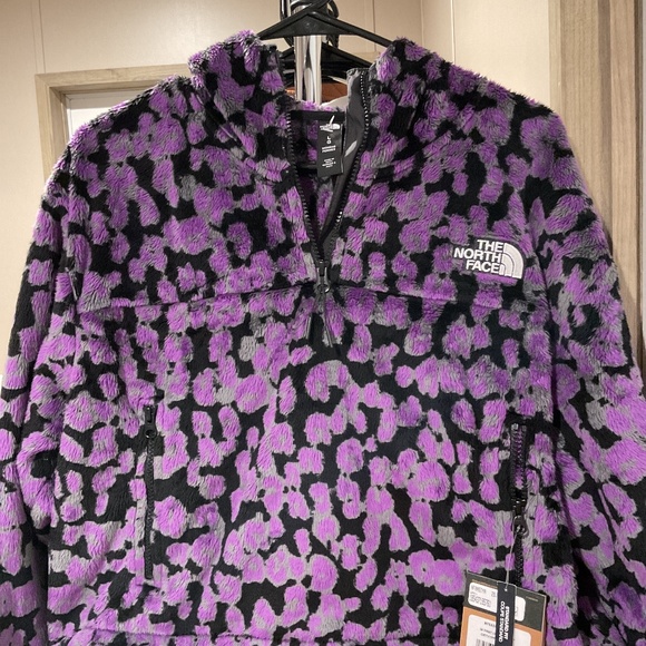 The North Face Jackets & Blazers - North face Purple cropped jacket